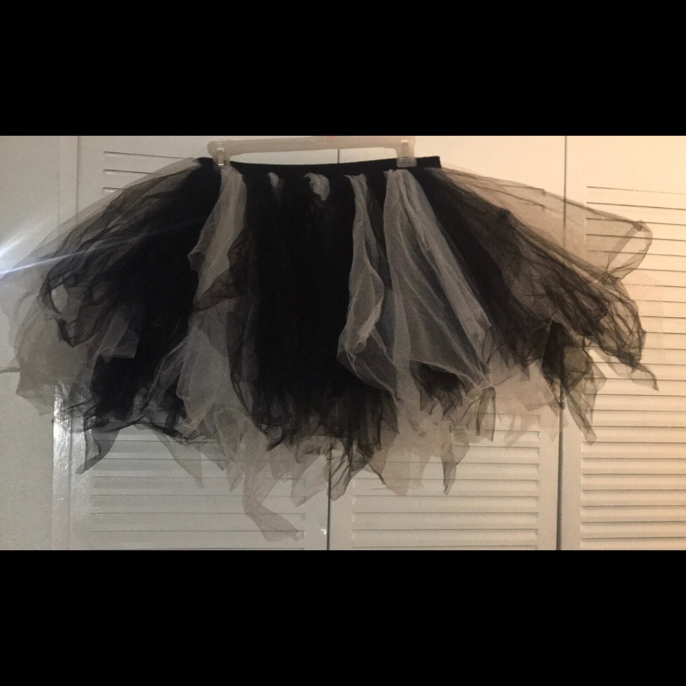 Black/White Tutu